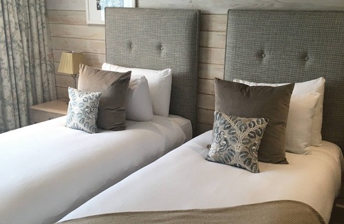 Malpas Hotel | The Lion at Malpas