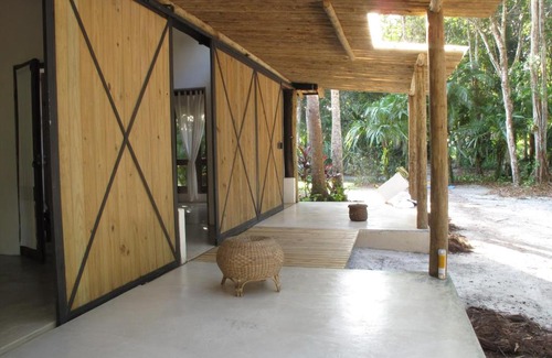 Santa Cruz Cabralia House | The Lion Cottage- Charming Studios