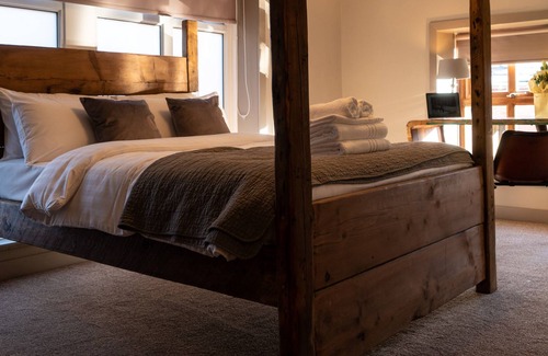 Ripponden Hotel | The Lion Pub & Grill