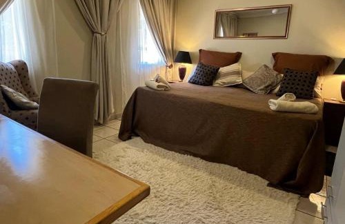 Waterkloof Glen House | The Lion Room at Frederick's Place