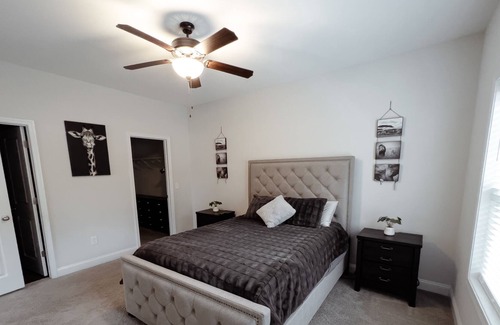 Fayetteville House | The Lion's Den- a Family & Pet-friendly home w/Massaging Bed, Fireplace & Games,