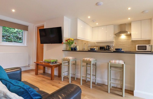 Cowbeech Cottage | THE LITTLE ACORNS, country holiday cottage in Herstmonceux