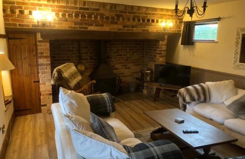 Crick House | The Little Barn