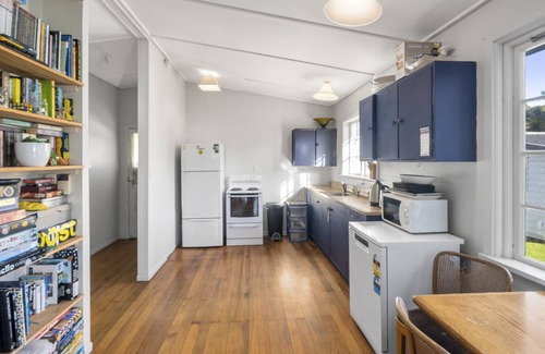 Waikanae House | The Little Blue Bach - Waikanae Beach Holiday Home