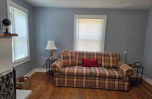 Russell Springs House | The Little Brown Cottage is a 1950's, two bedroom cottage in town with one bath.