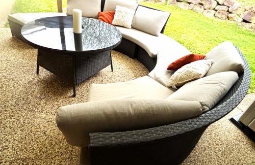 Jindalee Villa | The Little Escape-Walk to Mall, Quick City Access, Golf & Sports Nearby