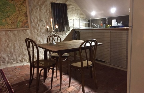 Chambourg-sur-Indre Cottage | The little house in the flower garden