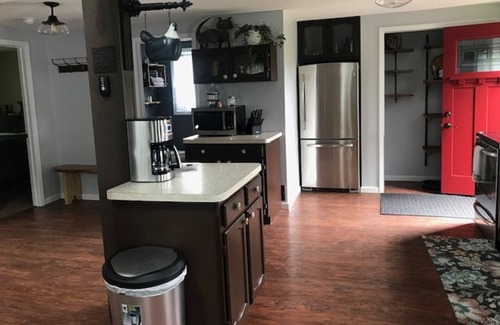 Attica House | The Little House at Dutch Flats