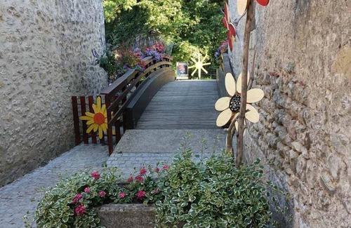 Montresor House | The little house in the heart of the village