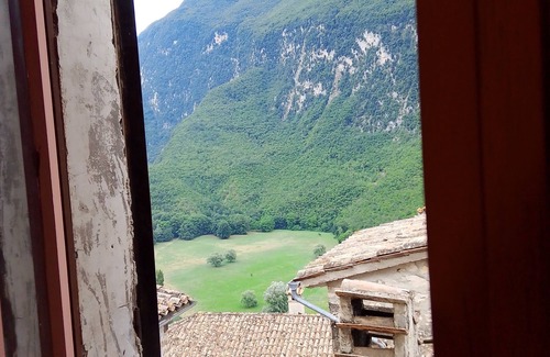 Sant'Anatolia di Narco House | The little house in the castle
