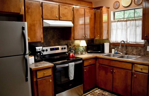 Texarkana House | The Little House on Pecan with parking for boats or trailers
