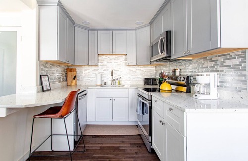 Livingston Manor Apartment | The Little Manor House