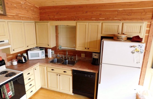 Pangburn Cabin | The Little Red Cabin