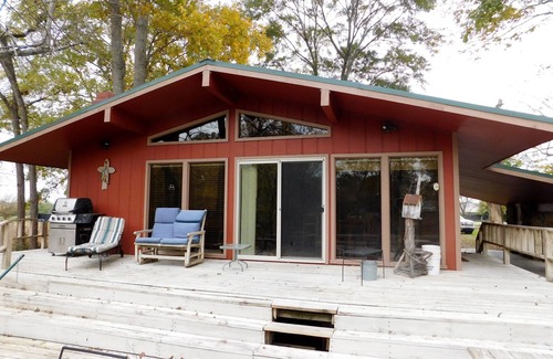 Pangburn Cabin | The Little Red Cabin