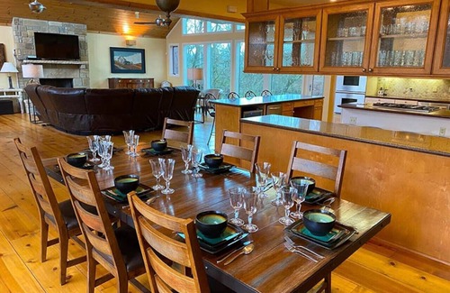 Wilburn Villa | The Little Red's most Luxurious Riverfront Home