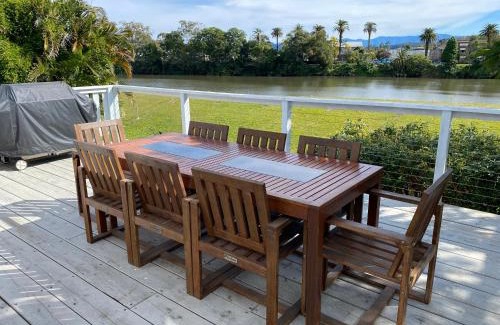 South Murwillumbah House | The Little River Cottage - Riverfront Retreat