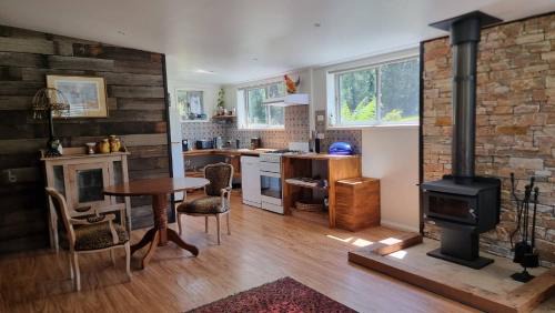 Franklin Cabin | The Little Seed