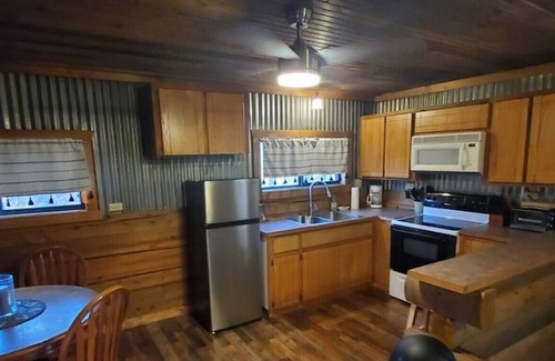 Sulphur Cabin | The Little Woods Cabin
