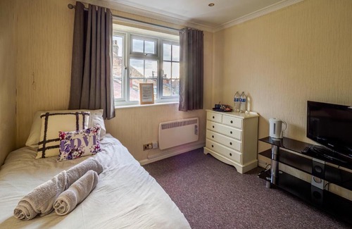 Downham Market Hotel | The Live and Let Live