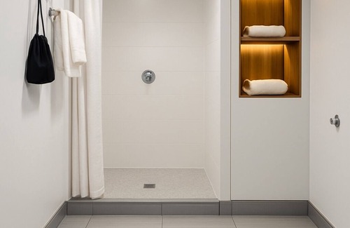 Westlake South Hotel | The Live Hotel