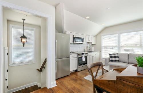 Germantown Apartment | The Livery on 5th, Unit B