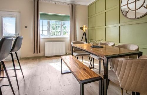 Troon House | The Loans Inn Cottage