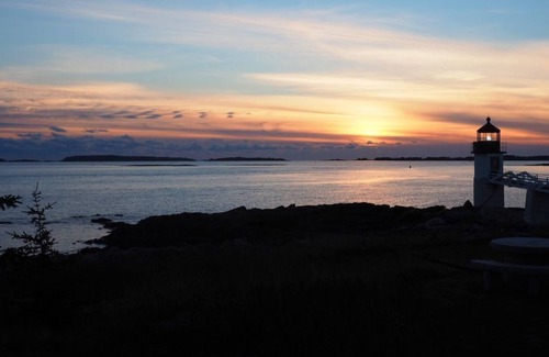Port Clyde Cottage | The Lobster Trap Cottage - on the water - Port Clyde