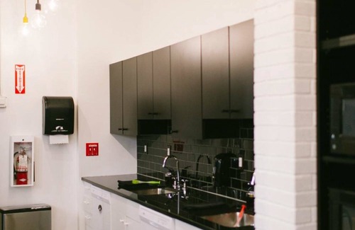 Hunters Point Hostel | The Local - Hostel