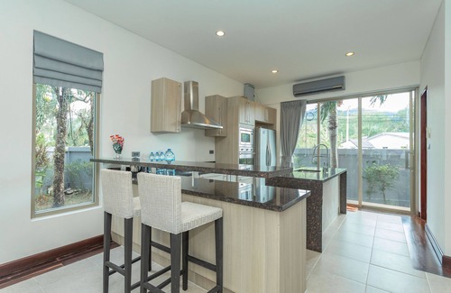Si Sunthon Villa | The local Phuket @ Phuket Ratchaburi
