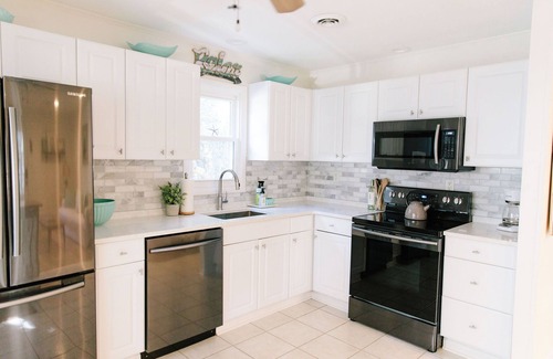 Nags Head House | ★ "The location + accommodations are simply perfect.”