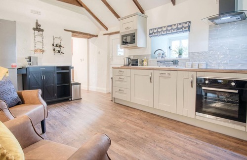 Ludchurch Cottage | The Lodge - 2 Bedroom Cottage - Princes Gate