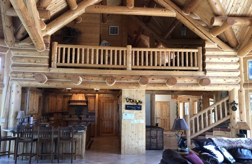 Oakley Cabin | The Lodge. A large but cozy cabin in the beautiful city of Oakley.