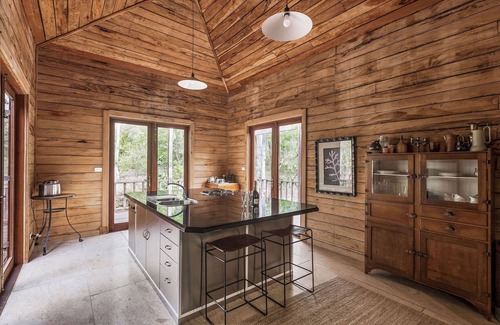 Burnside Cabin | The Lodge - a romantic retreat
