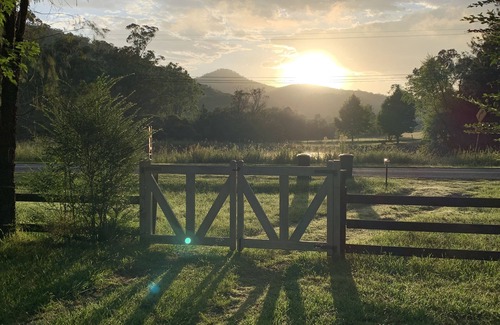 Wollombi Cottage | The Lodge - A Rustic Weekender in the Heart of Historic Wollombi