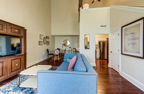 French Quarter Condo | The Lodge Alley Inn™ - 1 Bedroom