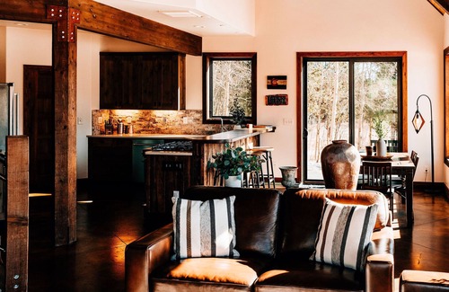 Fairplay House | The Lodge at 9953