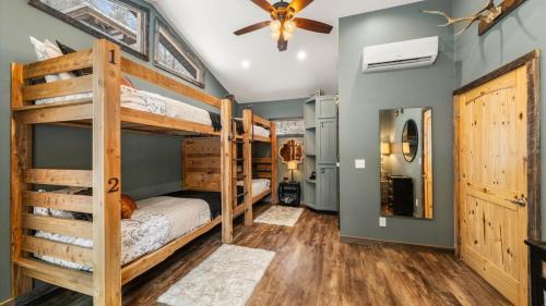 Townsend House | The Lodge at Genesis Ranch