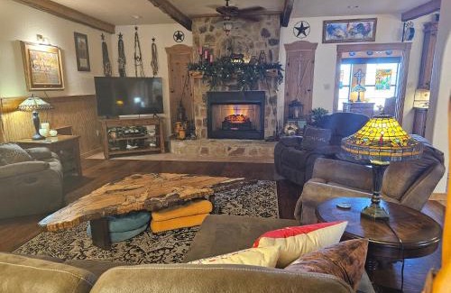 Weatherford House | The Lodge at Harmony Oaks