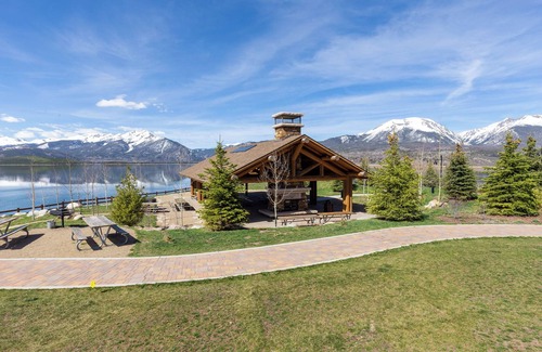 Dillon Apartment | The Lodge at Lake Dillon #111 by Summit County Mountain Retreats