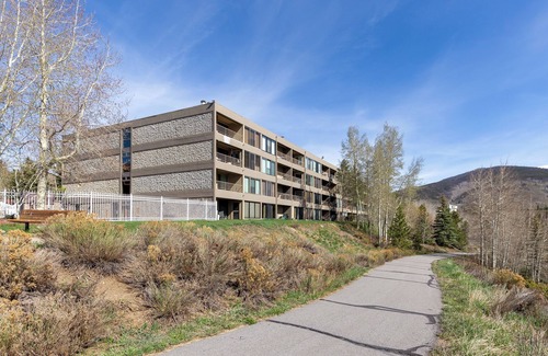 Dillon Apartment | The Lodge at Lake Dillon #111 by Summit County Mountain Retreats