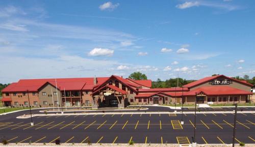 Mauston Hotel | The Lodge at Mauston