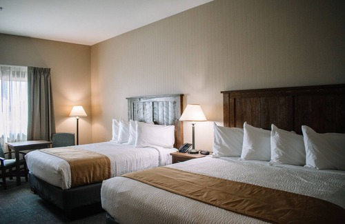 Mauston Hotel | The Lodge at Mauston