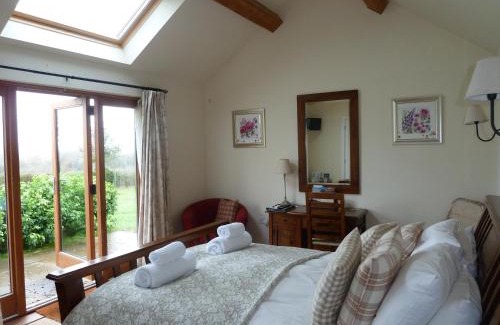 Woolhope Bed & Breakfast | The Lodge, at Orchard Cottage