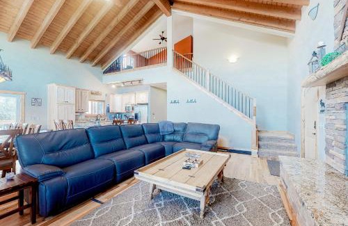 Valley of the Sun House | The Lodge at Prunes Place
