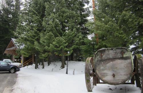 Terrace Hotel | The Lodge At Skeena Landing