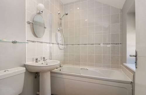 Heligan Cottage | THE LODGE AT THE CRIDFORD INN, pet friendly in Chudleigh