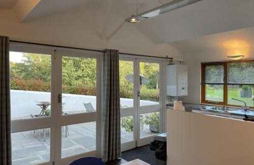 Plaistow House | The Lodge At The Lake House