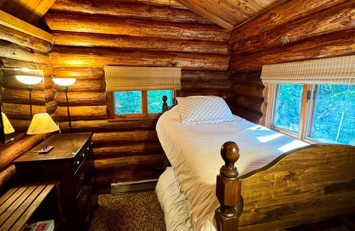 Victoria Beach Cabin | The Lodge at Victoria Beach - In the heart of the Victoria Beach Restricted Area