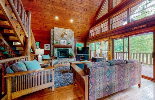 Wears Valley House | The Lodge at Wears Valley