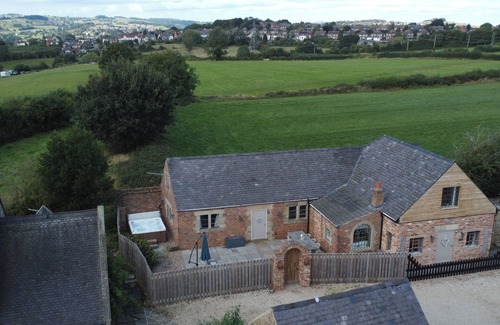 Milford Cottage | The Lodge at Wildersley Farm